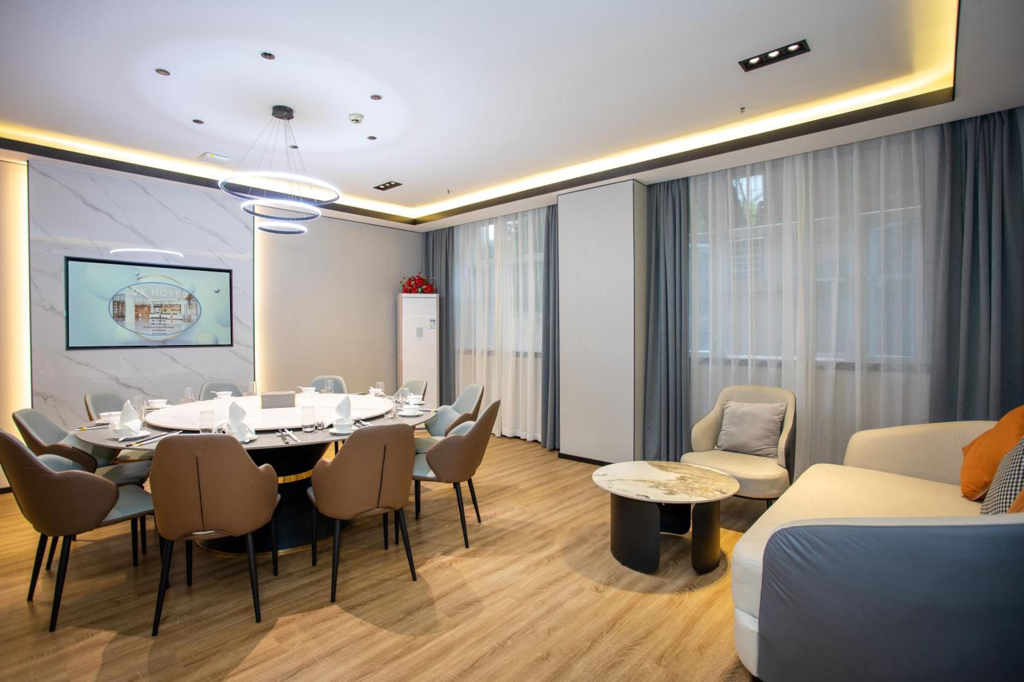 Vx Hotel Shanghai Yixian Road Dabaishu Ngoại thất bức ảnh