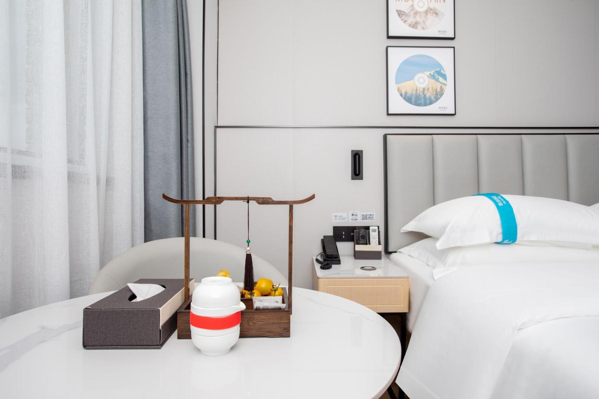 Vx Hotel Shanghai Yixian Road Dabaishu Ngoại thất bức ảnh